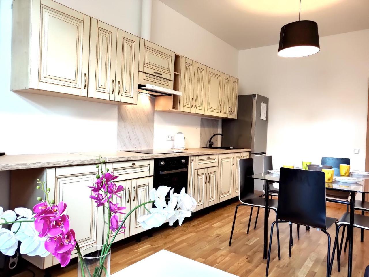 Brivibas Center Apartments Riga Eksteriør bilde
