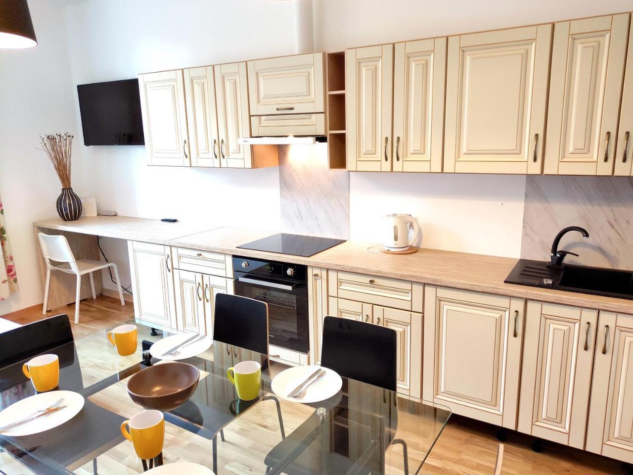 Brivibas Center Apartments Riga Eksteriør bilde